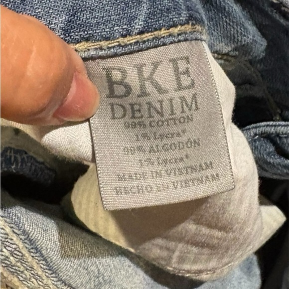 Buckle BKE Tyler Jeans Straight Leg Medium Wash Blue Denim Distressed Stretch33S - Picture 15 of 16